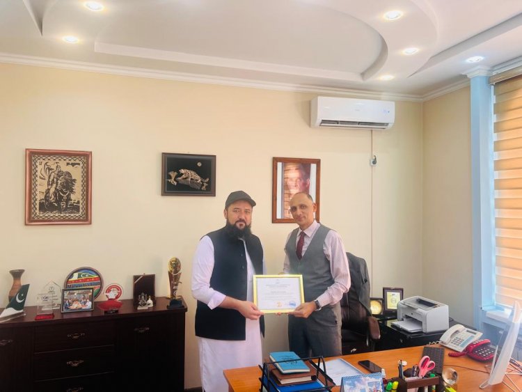 IUSM ректору Пакистан Ислам Республикасынын Толук ыйгарым укуктуу элчиси менен жолугушту